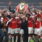 Các Cầu Thủ Arsenal Giành Cúp Ngoại Hạng Anh