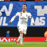 Ronaldo ghi bàn cho Real Madrid