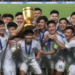 Hình ảnh đội tuyển Thái Lan nâng cao chiếc cúp vô địch King's Cup 2019