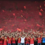 Niềm vui vỡ oà của người hâm mộ Việt Nam sau khi đội tuyển giành chức vô địch AFF Suzuki Cup 2018