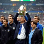 Mourinho nâng cao chiếc cúp C1 cùng Porto năm 2004